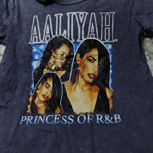 Aaliyah Graphic Tee - Black